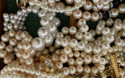 Recycler ses anciens bijoux en mode boho : 7 idées créatives